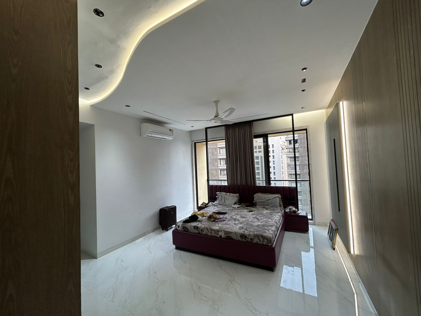 4 BHK Fully Furnished Ultra Luxurious Flat In Vesu 