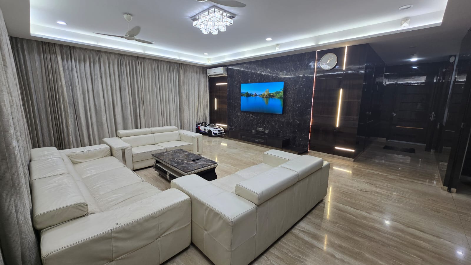 4 BHK Super Luxurious Flat For Sell In Vesu